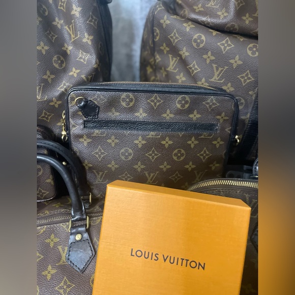 EVERYTHING IN PIC AVAILABLE!! - Picture 9 of 16